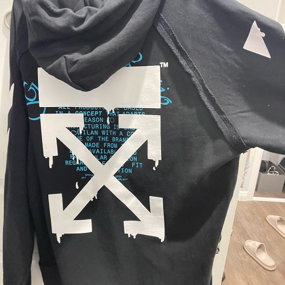 Off-white hoodie。SOLD - Picture 2 of 5